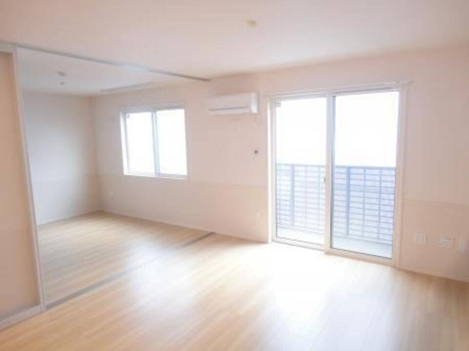 居室・リビング　リビング