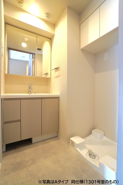 洗面設備　※写真は同タイプ住戸です。