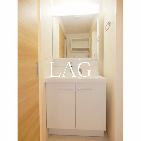 洗面設備　洗面台です。