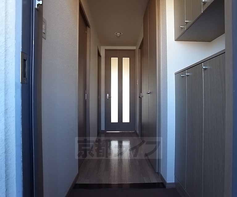 その他部屋・スペース　スッキリとした玄関です。