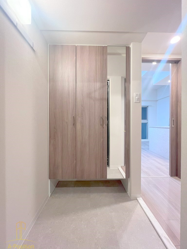 玄関　エスリードレジデンス大阪谷町ザ・マークス