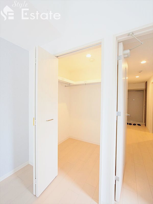 収納　ウォークインクローゼット