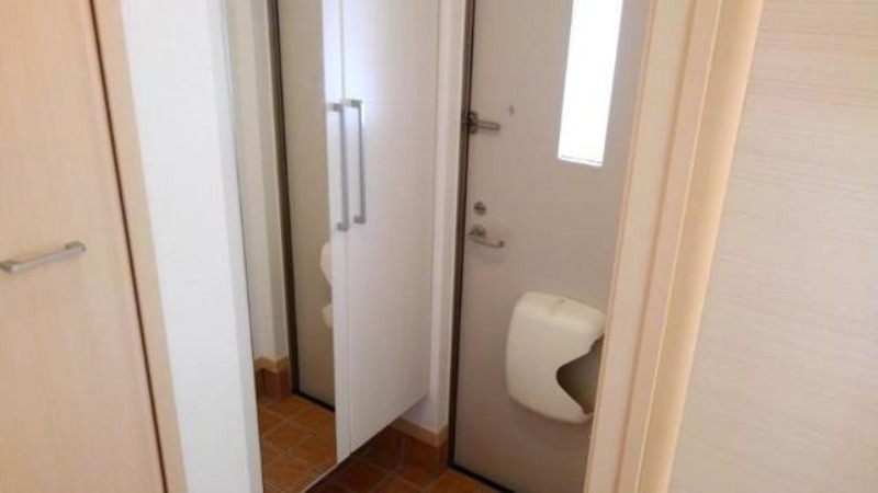 玄関　図面と現状に相違がある場合には現状を優先