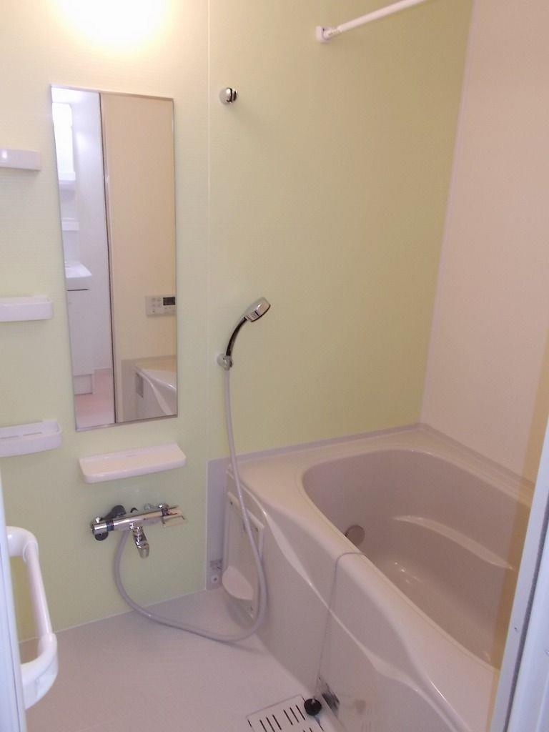 バス・シャワールーム　浴室です。