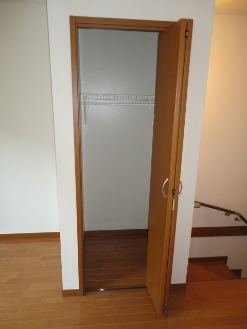 収納　クローゼット