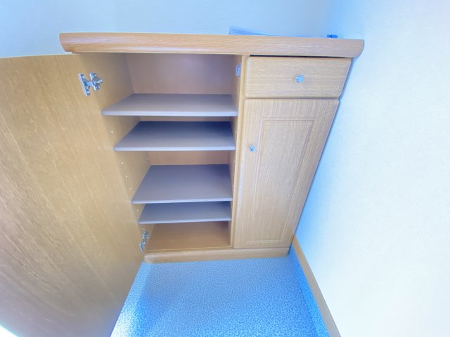 収納　シューズボックス