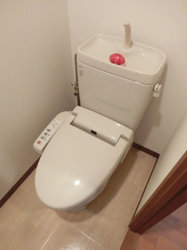 トイレ　※同物件別号室参考写真