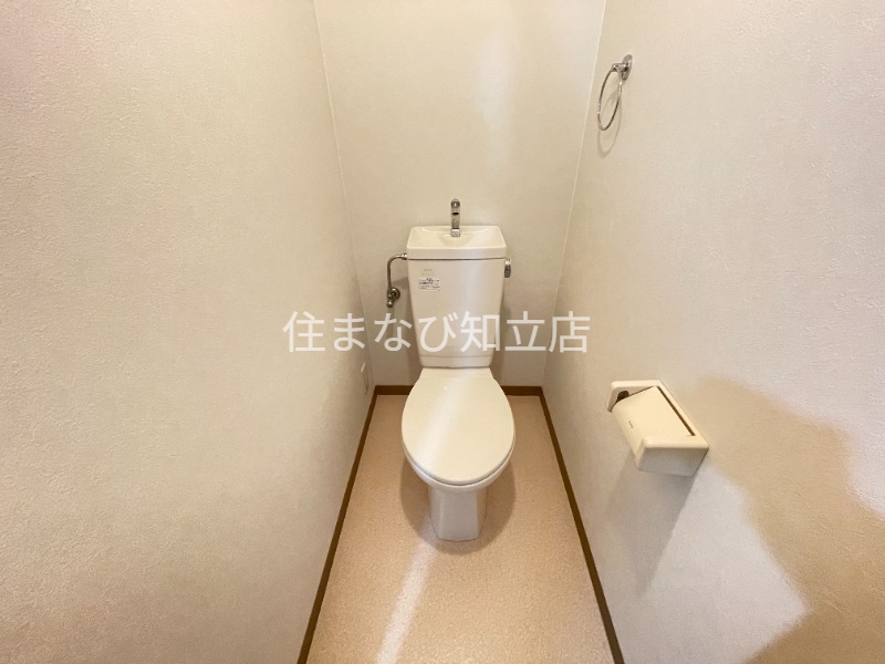 トイレ　別室同型写真