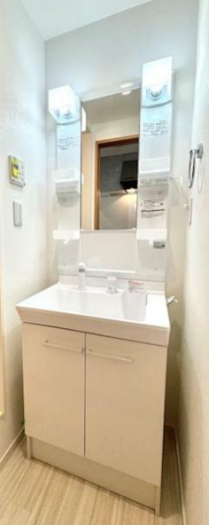 洗面設備　同仕様