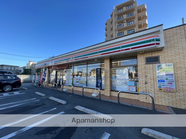 コンビニ　セブン－イレブン大宮櫛引１丁目店（コンビニ）まで299m
