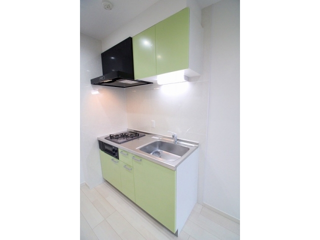 キッチン　現況優先となります。現地にて間取り・仕様等をお確かめ下さい。