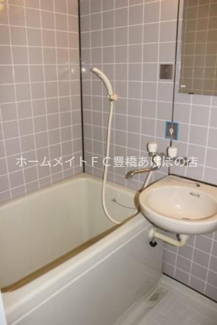 バス・シャワールーム　同型別部屋写真