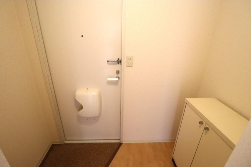 玄関　図面と現状に相違がある場合には現状を優先