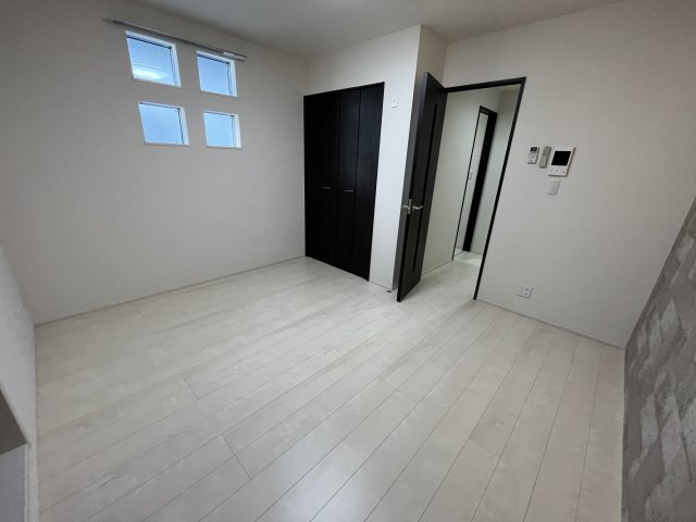 居室・リビング　エアコン付きで初期費用を抑えられます☆