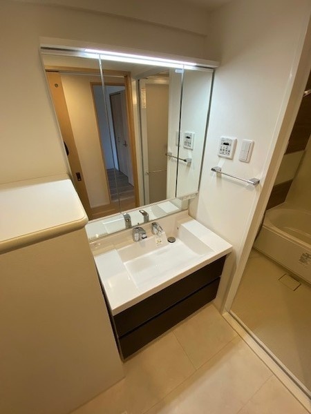 洗面設備　※写真は同タイプ別部屋のものになります。