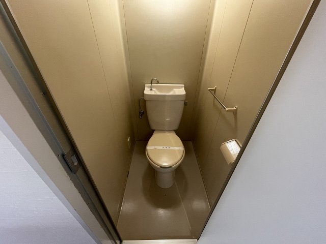 トイレ　トイレもきれいです