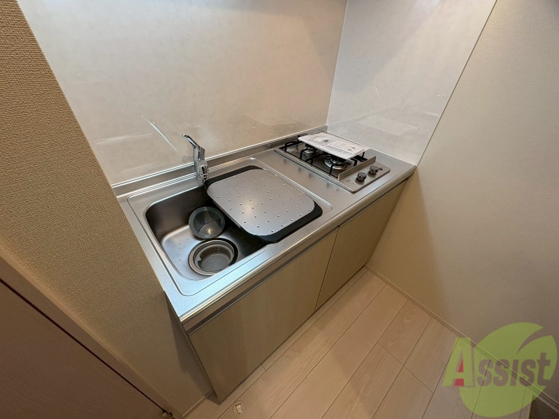 キッチン　キッチンは２口ガスコンロ付きです。毎日の料理が楽しみですね。