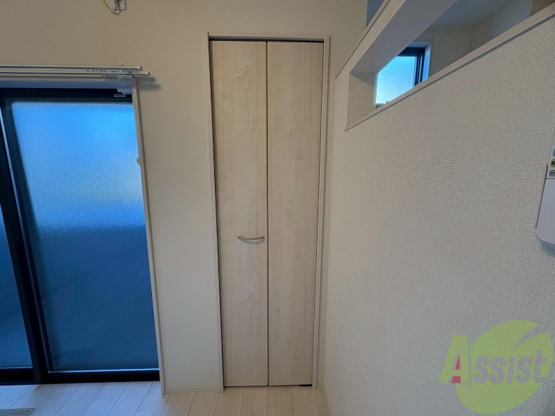 収納　クローゼットです。お荷物やお洋服はこちらにどうぞ。