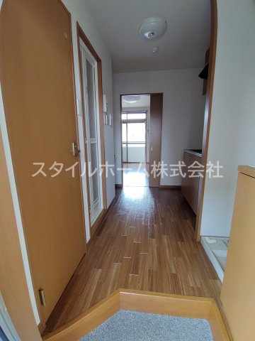 玄関　ゆったりとした玄関です