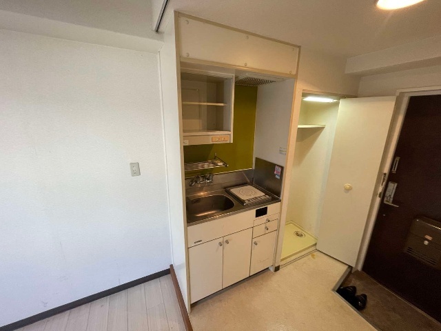 キッチン　※同物件別号室の参考写真です。