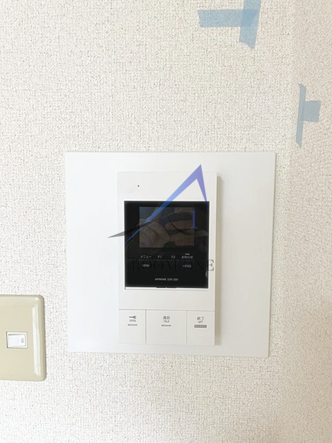 セキュリティ　モニター付きインターホンです。