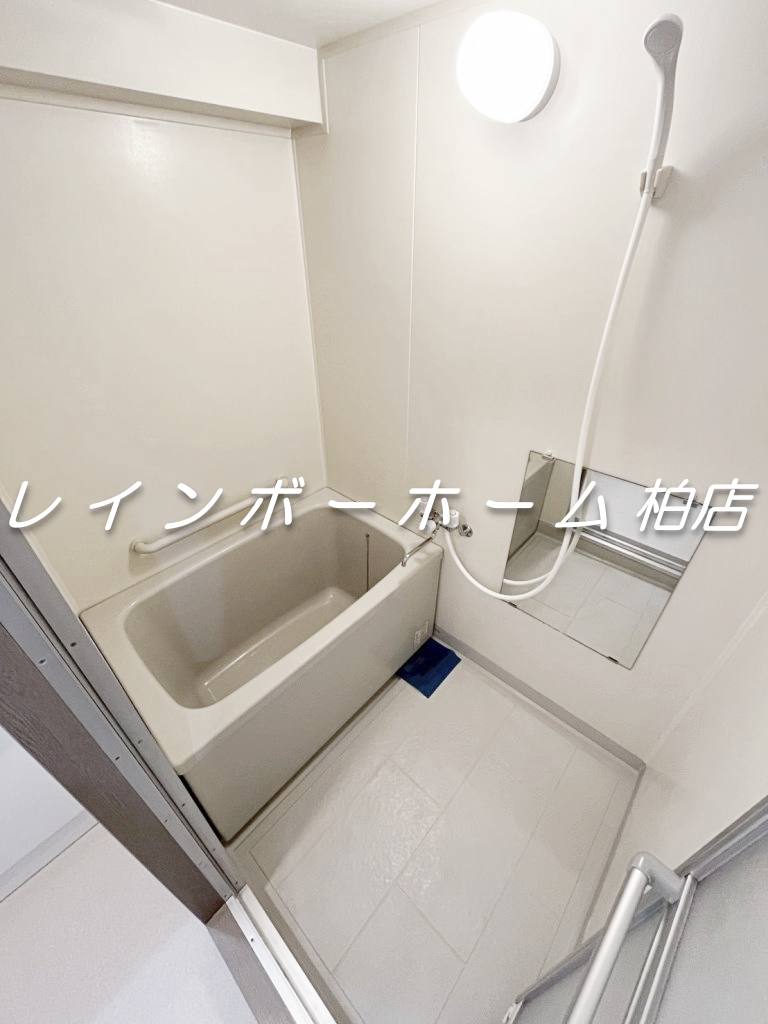 バス・シャワールーム　お風呂です