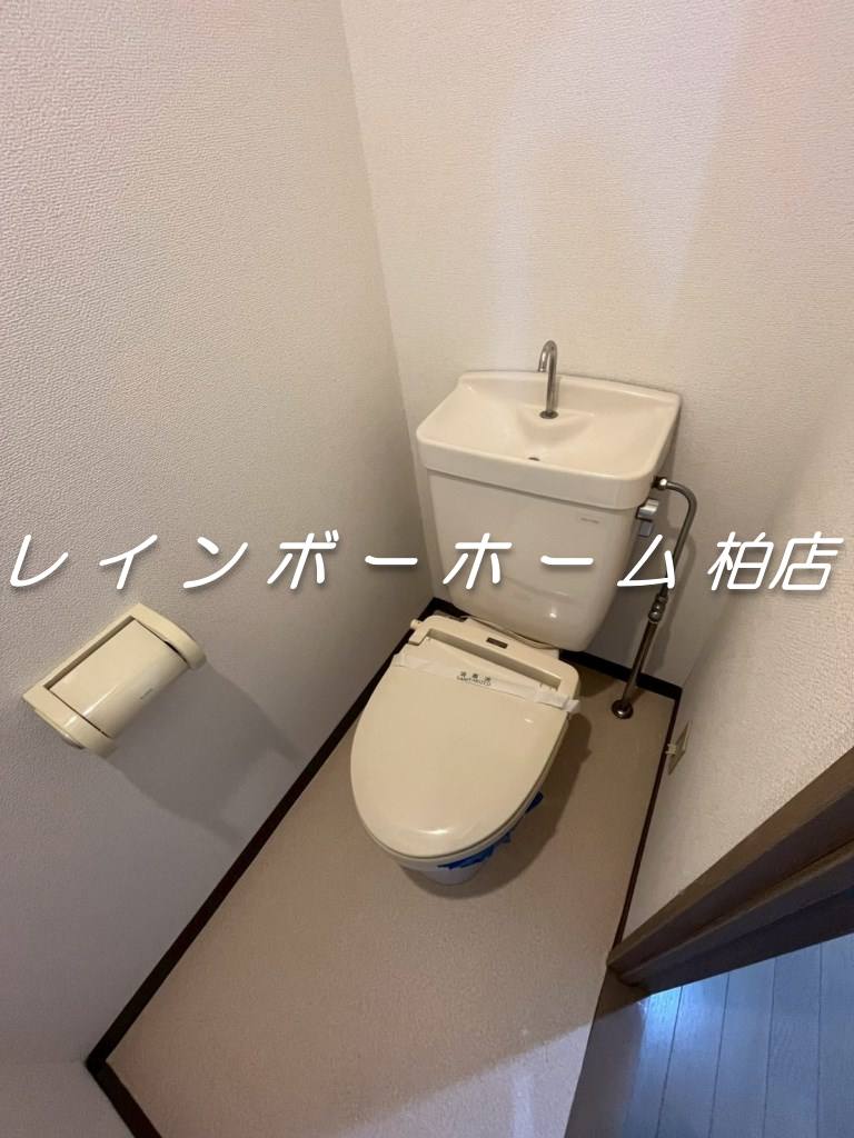 トイレ　コンパクトで使いやすいトイレです