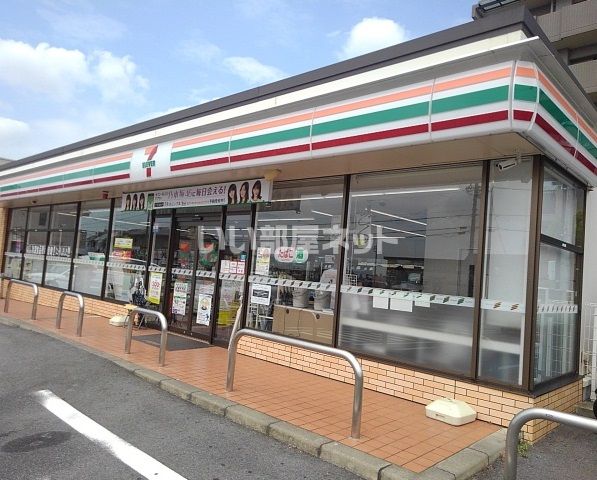 コンビニ　セブンイレブン 名古屋元植田2丁目店（コンビニ）まで858m