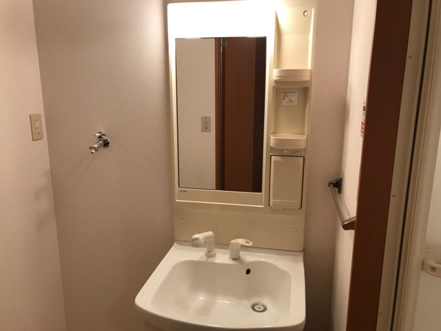 洗面設備　洗髪洗面化粧台