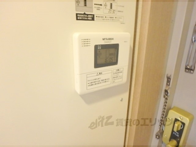 その他設備　給湯器リモコン