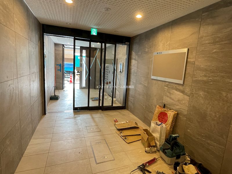 エントランス　★見学予約受付中★