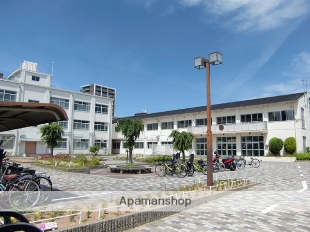 小学校　芥川小学校（小学校）まで450m