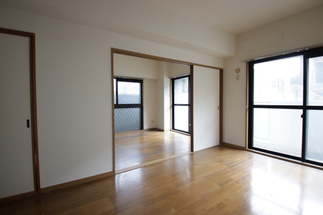 居室・リビング　※別室の参考写真の為、現況優先です。