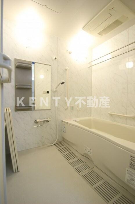 バス・シャワールーム　日々の疲れを癒すお風呂付です