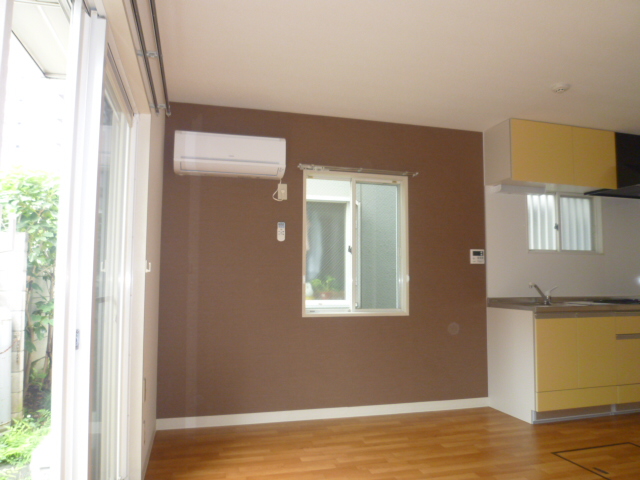 居室・リビング　別の部屋の写真です