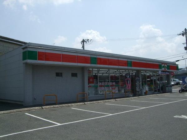 コンビニ　サンクス河内長野松ケ丘店（コンビニ）まで525m