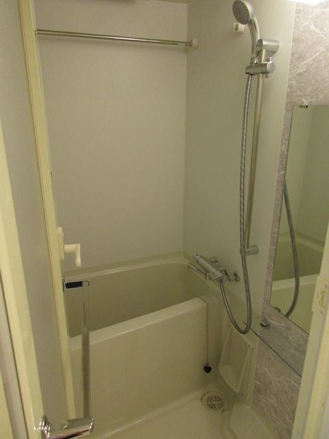 バス・シャワールーム　☆ゆっくりくつろげるお風呂☆