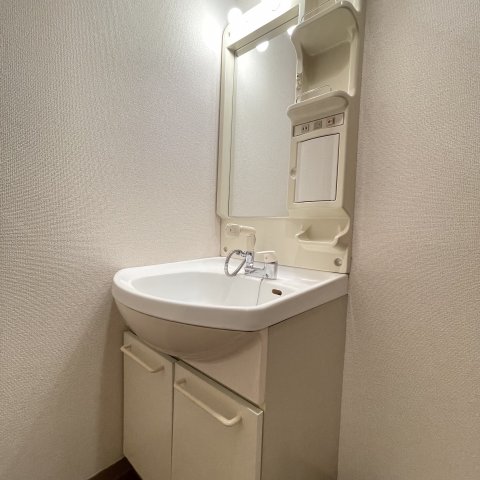 洗面設備　同仕様タイプです