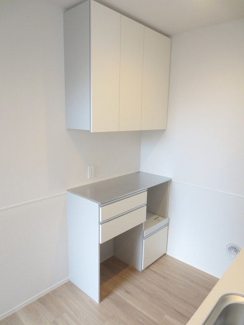 その他　★食器棚★