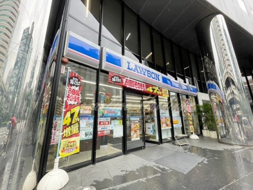 コンビニ　ローソン 金港町店（コンビニ）まで374m