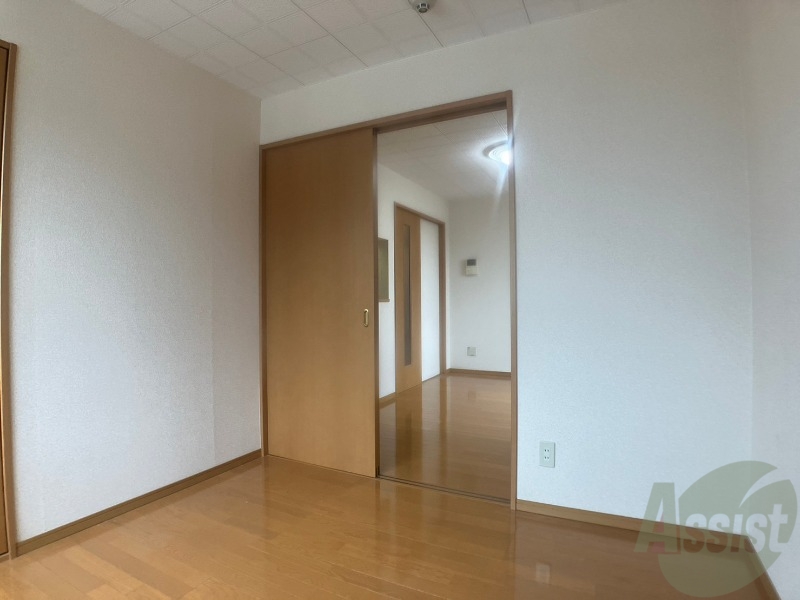 その他部屋・スペース　寝室です。部屋をどう使うかはあなた次第です！