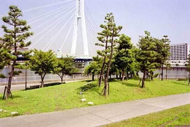 公園　東雲水辺公園（公園）まで700m