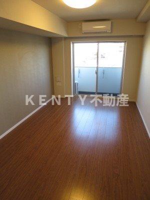 その他部屋・スペース　使い勝手のいい寝室です