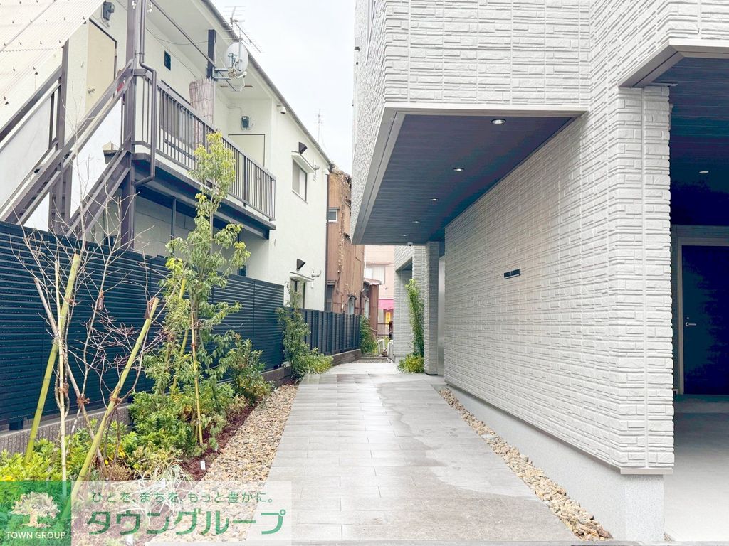 エントランス　エントランス