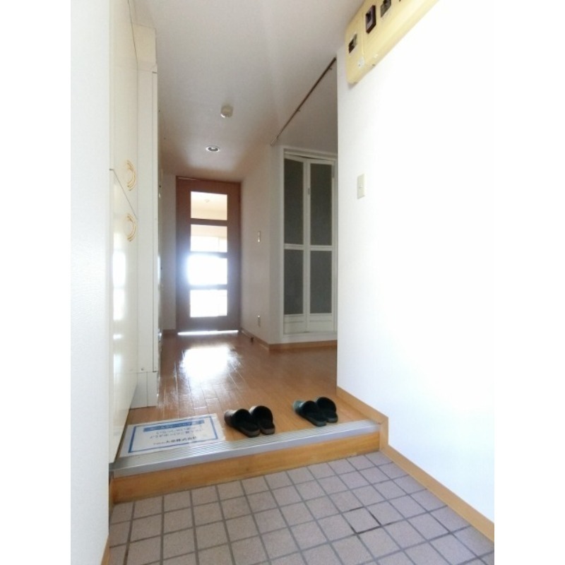 玄関　図面と現状に相違がある場合には現状を優先