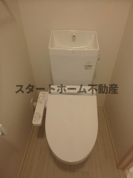 トイレ　落ち着いたトイレです