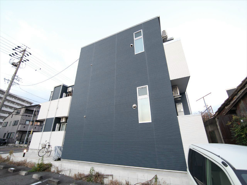 建物外観　外観　デザイナーズ　光インターネット無料