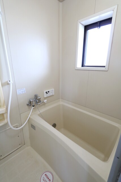 バス・シャワールーム　☆経済的な追焚機能付バス☆