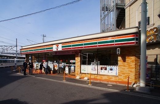 コンビニ　セブンイレブンみずほ台東口店（コンビニ）まで300m