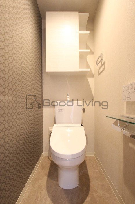 トイレ　温水洗浄便座付きで快適です♪